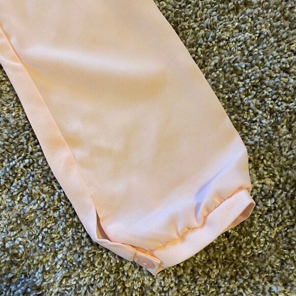 💼LUSH V-neck High/Low Shirt 💼 - Picture 6 of 10